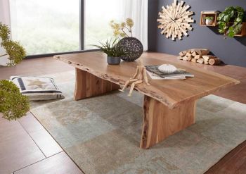 Tavolino da salotto con ruote Essi in legno massiccio di acacia Ø 90 x 60  cm | Kave Home